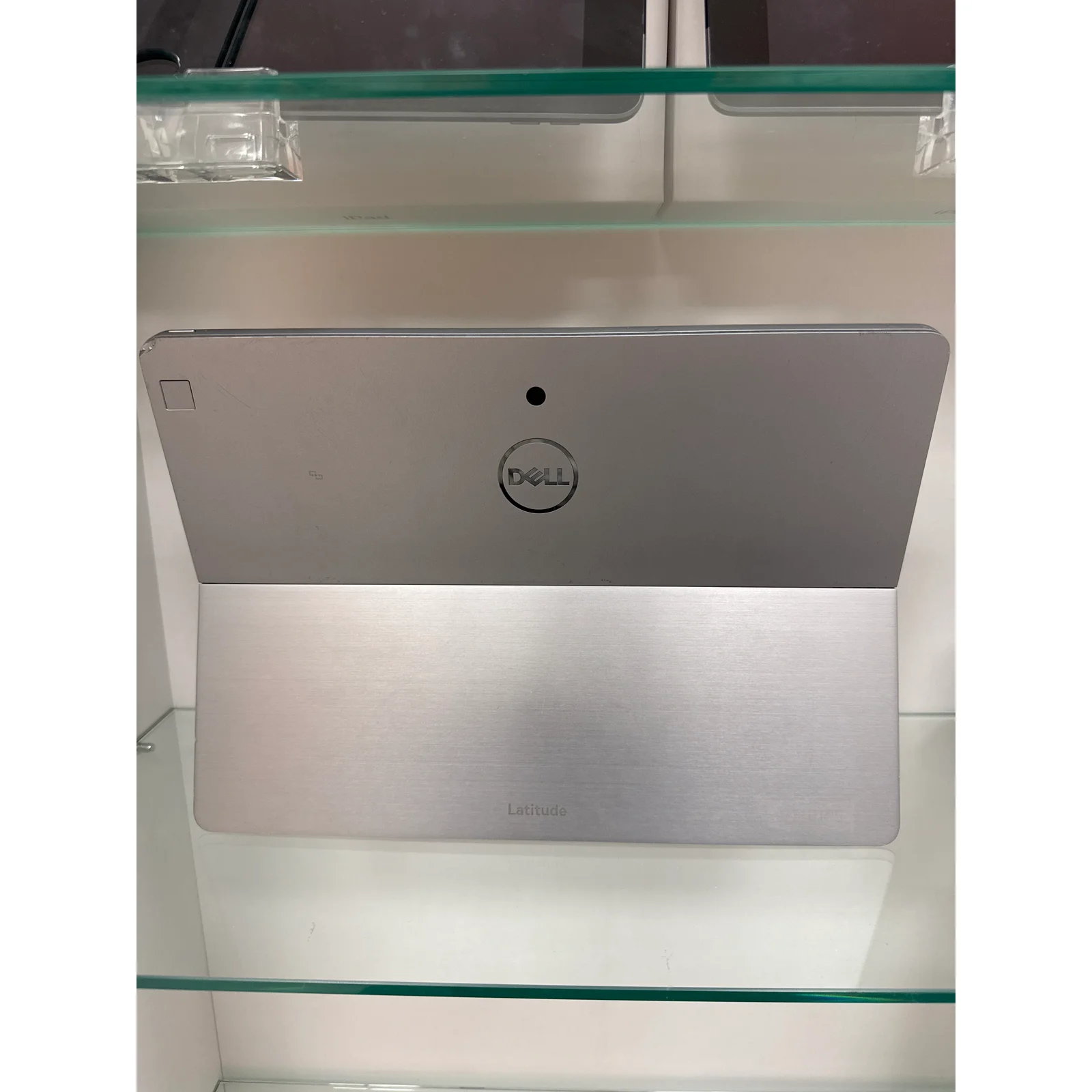 Dell Latitude 7200 12'' 2 en 1 - Core i5 8e Gen - SSD 256 Go - Ram 8 Go - AZERTY - 4